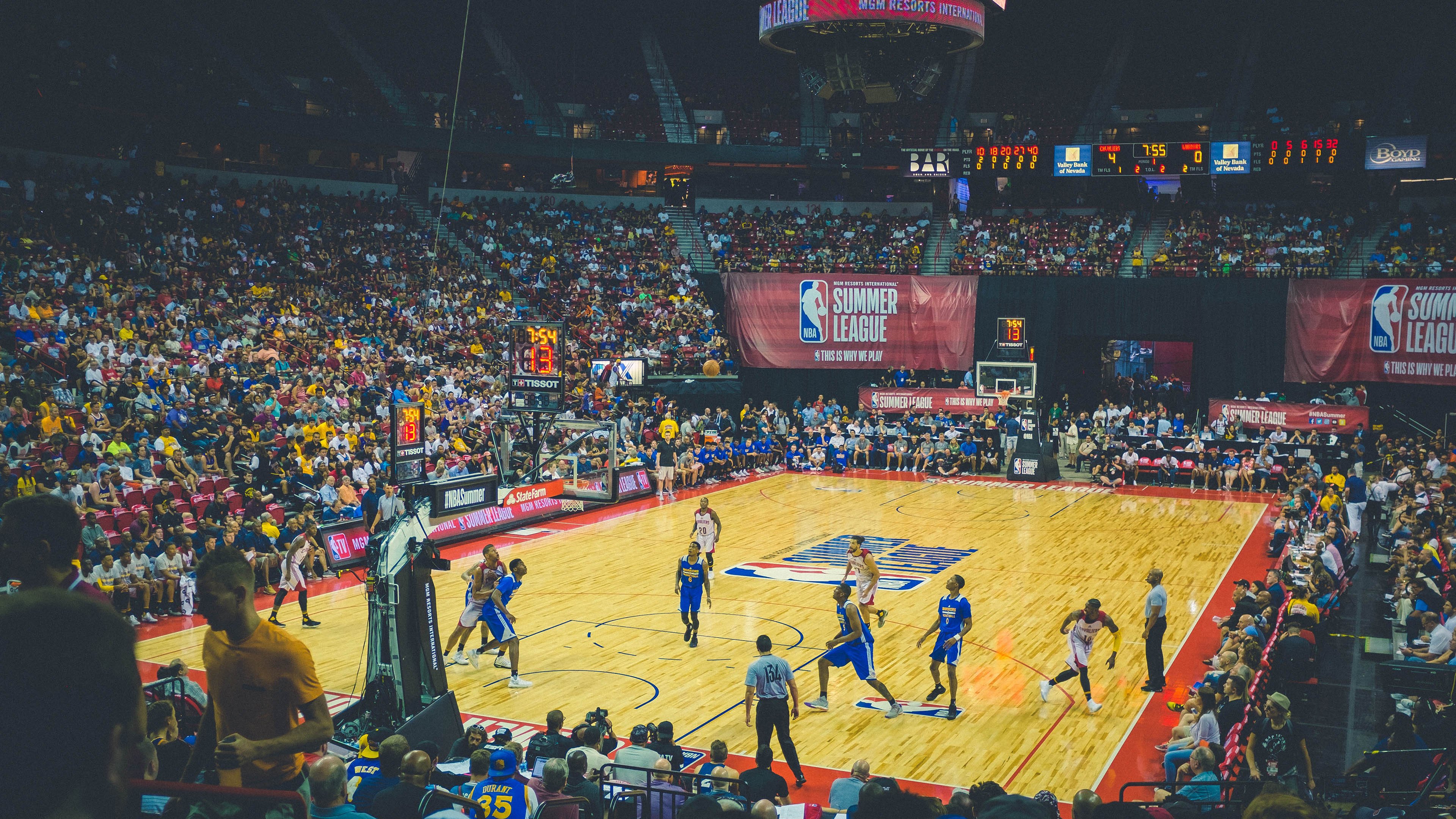 _网球比赛中的戏剧性瞬间：逆袭、爆冷、奇迹_，网球表演赛