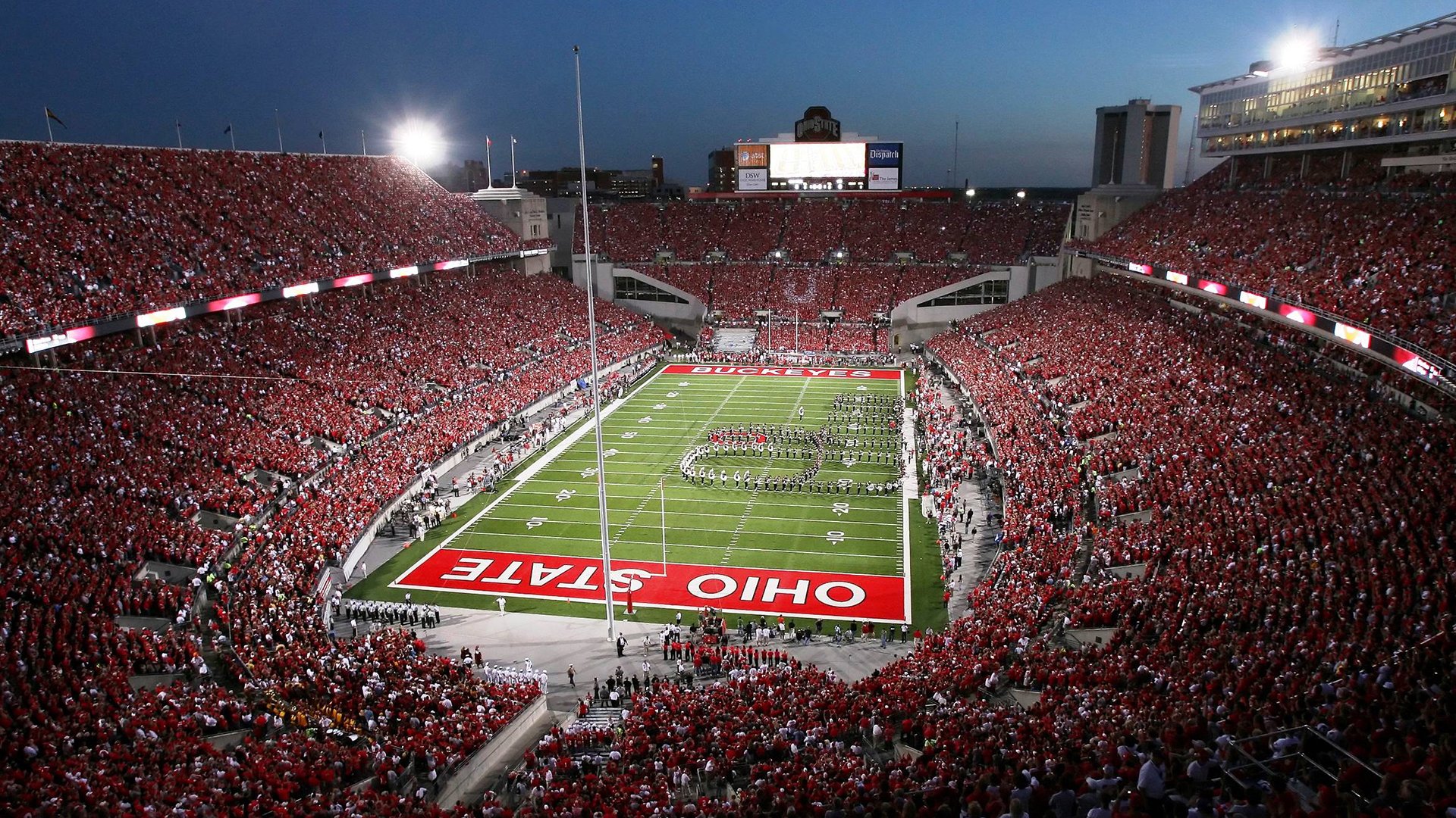 《《英雄联盟》新版本上线,调整英雄“艾希”增添新玩法》,英雄联盟新功能