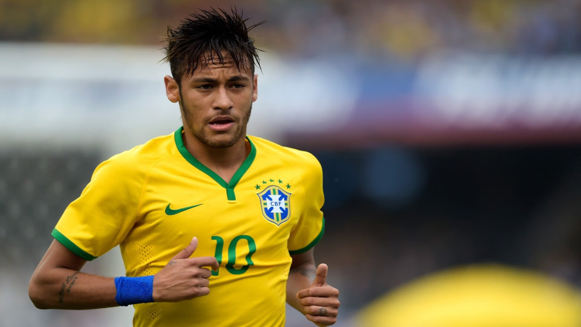 库兹马诺维奇在巴黎奥运会手球比赛中多次扑救关键球，nba库兹马