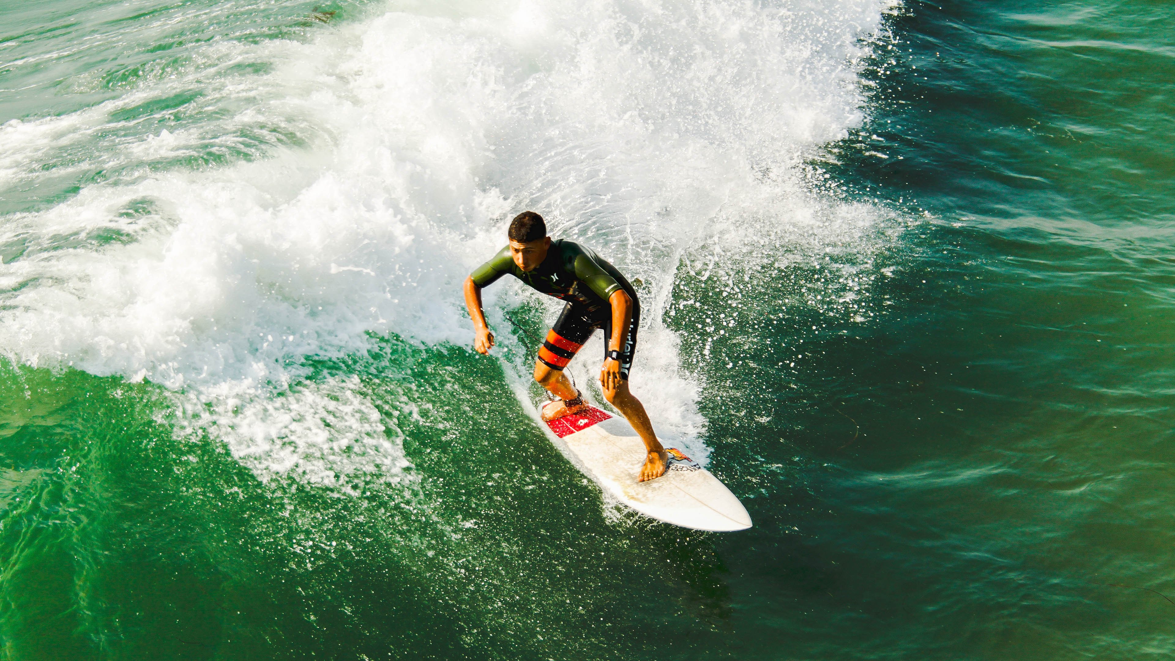 爱游戏体育官方在线-法甲“潜力新星”引发关注，未来之星渐露峥嵘，门将未来之星
